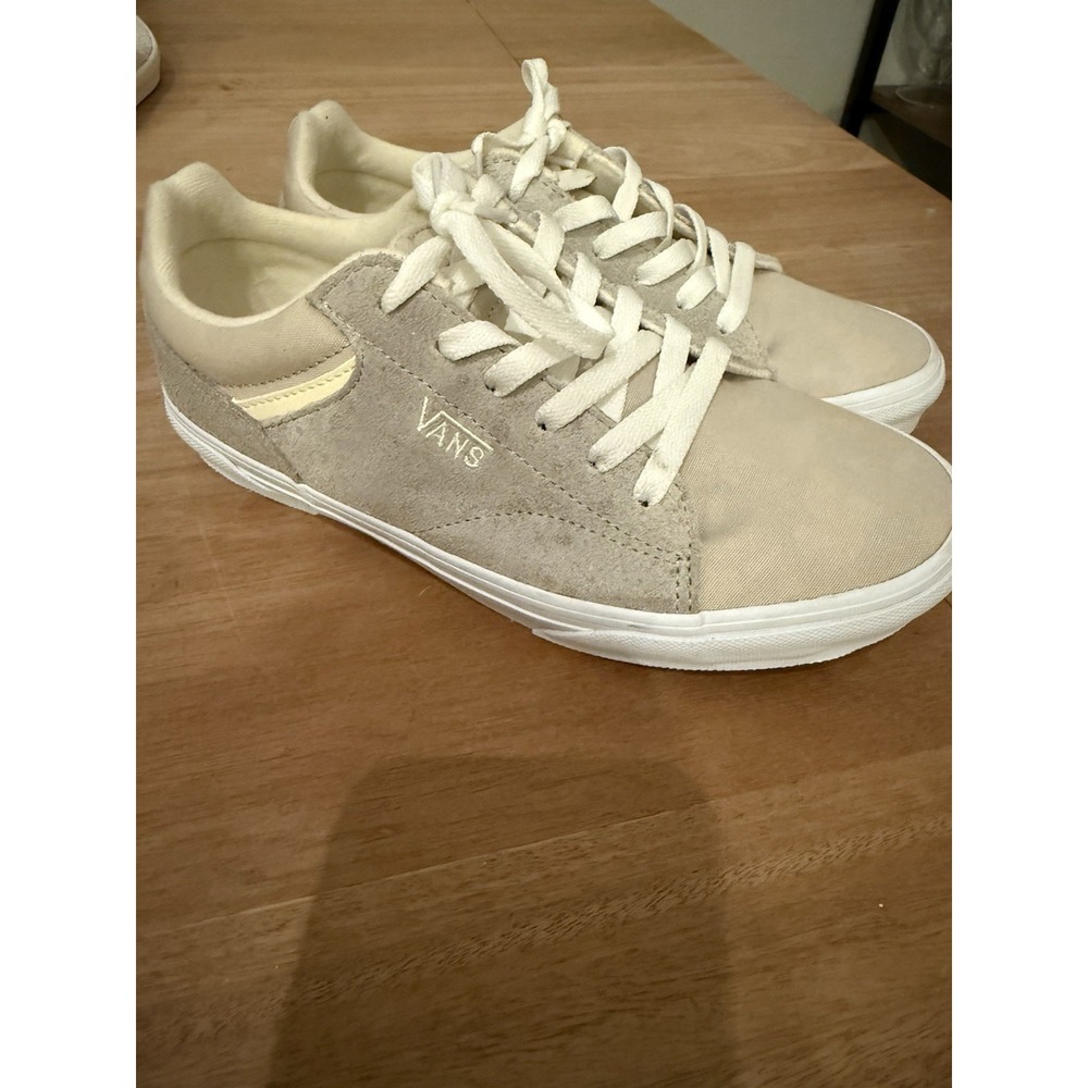 Vans Seldan Women's Sneakers Beige Suede Canvas Low Top Shoes Size 8 NEW